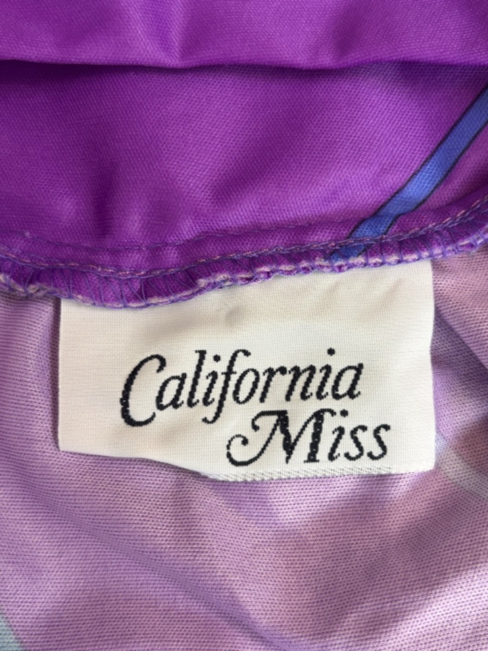 70s Miss California Orchid Dream Lounge Gown - Picture 9 of 9
